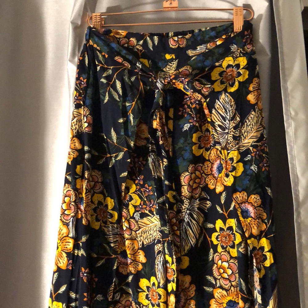 Flowery pants